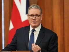 Starmer acusado de arrastrarse “desvergonzadamente” hacia sus amigos europeos: Starmer ahora tiene un plan… para fortalecer los lazos con sus socios de la Unión Europea