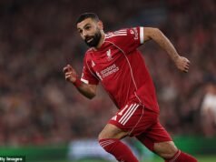 ‘No te vayas bajo una nube’: Steven Gerrard revela una conversación ‘directa’ con Mohamed Salah tras la discusión pública con Arne Slot, y explica por qué ‘es el momento adecuado’ para la salida del extremo del Liverpool