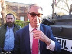 NIGEL FARAGE: Si recortamos la factura de asistencia social, PODEMOS permitirnos mantener este compromiso de pensiones