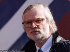 Pensé en dejarlo varias veces, dice el jefe de Dundee, STEVEN PRESSLEY… Estaba consciente del ruido y siempre tuve mucha inseguridad, pero no se llega a ninguna parte sin luchar.