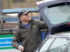 El director de la funeraria ‘Frankenstein’, detrás del peor escándalo funerario de la historia de Gran Bretaña, pasa el fin de semana de Pascua en la vanguardia antes de ir a la cárcel