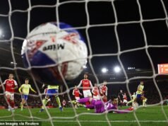 Micah Richards cuestiona la apuesta de selección de Mikel Arteta y critica la “actitud” del Arsenal durante la sorprendente derrota ante Southampton, mientras el jefe de los Gunners les dice a las estrellas de los Gunners que “se miren en el espejo” antes de la crisis.