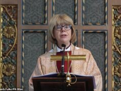 La primera arzobispa de Canterbury pide oración por el “fin de la violencia y la destrucción en Oriente Medio” en el primer sermón del servicio de Pascua en su papel