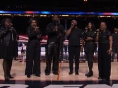 Los fanáticos se vuelven locos con el himno nacional épico en el final de March Madness y exigen que la banda actúe en el Super Bowl