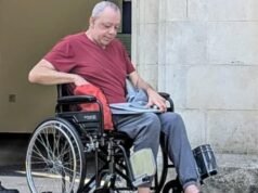 El abuelo, de 68 años, ‘preparó y abusó’ de cuatro niñas que luego se las entregó a sus hijos, según escucha el tribunal