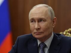 Rusia “viola el alto el fuego declarado por Putin” con una ola de ataques con aviones no tripulados contra Ucrania, incluso cuando Moscú y Kiev señalan que el fin de la guerra está cerca