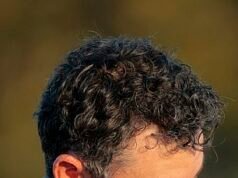 El tributo de Rory McIlroy a su esposa Erica y su hija por “aguantarme” hace sonrojar a Poppy, de cinco años.