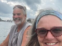 El navegante estadounidense está siendo interrogado nuevamente sobre la desaparición de su esposa en las Bahamas mientras la policía se apresura a presentar cargos contra él o liberarlo hoy antes de la fecha límite.