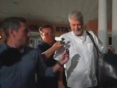 El marido cuya esposa desapareció de un barco en las Bahamas todavía es considerado sospechoso y podría ser EXTRADITADO a las islas paradisíacas en una fecha posterior, dice la policía.