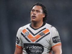 La estrella del fútbol revela cómo eliminar una comida que a muchos australianos les encanta fue clave para salvar su carrera, ya que perdió 30 kg