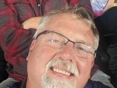 Un magnate inmobiliario de 54 años indigna a la alta sociedad de Denver con una supuesta estafa… años después de que su esposa revelara travesuras espantosas con una mujer MUCHO más joven