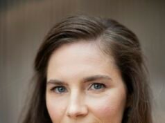 Amanda Knox viaja al Reino Unido… para promocionar su película sobre el asesinato de la estudiante británica Meredith Kercher