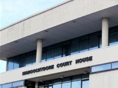 Masajista de 58 años acusado de violación después de que OCHO mujeres afirmaran haber sido agredidas sexualmente por él