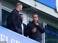 El capo del Chelsea hace un raro anuncio público: Behdad Eghbali admite que el club tendrá que cambiar la estrategia de transferencia, pero nombra a SEIS de sus jugadores que considera de clase mundial
