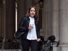 Todas las empresas corren el riesgo de ser atacadas por piratas informáticos que utilizan herramientas de inteligencia artificial que duplican su potencia cada cuatro meses, advierte el Secretario de Tecnología.