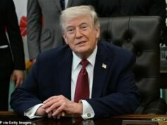 Petroleros alcanzados por fuego iraní y el Estrecho de Ormuz cerrado nuevamente mientras Teherán lucha contra el bloqueo de Trump