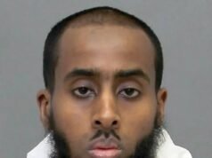 Al terrorista canadiense que irrumpió en el servicio de reclutamiento militar y apuñaló a un cabo se le permitió viajar a La Meca y Somalia para encontrarse con su esposa casada.