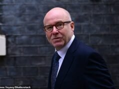 Los héroes están furiosos mientras Lord Hermer busca “margen de maniobra” en las reclamaciones contra las tropas británicas en caso de que sus clientes resulten ser mentirosos.