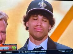La nueva estrella de la NFL, Jordyn Tyson, rompe a llorar y se desploma en el suelo después de ser elegido por los Saints.