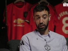 Bruno Fernandes revela el momento en que supo que Michael Carrick estaba listo para la capitanía del Man United y explica cómo el técnico interino transformó el club tras el mandato de Ruben Amorim