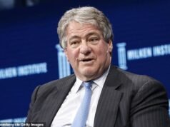 Gran impulso para el multimillonario demandado por abusar sexualmente de un adolescente, mientras un juez emite un fallo sorprendente contra el demandante