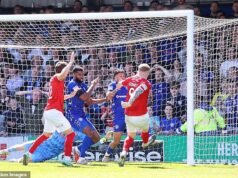¡La promoción más espectacular jamás vista! La ciudad de York regresa a la EFL después del empate en el minuto 103… rompiendo el corazón de Rochdale, quien pensó que su gol los había ganado momentos antes y lo celebró con una invasión del campo.