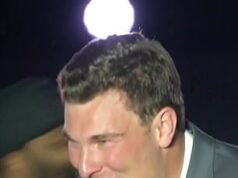 Fernando Mendoza abandona la imagen limpia horas después de llegar a Las Vegas mientras un discurso con clasificación X deleita a los fanáticos de los Raiders