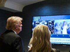 Karoline Leavitt comparte dramáticas fotografías detrás de escena de la Oficina Oval después de que un hombre armado abriera fuego en la cena de corresponsales de la Casa Blanca.