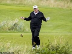 El sueño de Donald Trump de traer de vuelta un torneo de golf icónico a su campo se acabó cuando lo desairan nuevamente