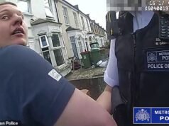 El asesino de Smiling Moment fue arrestado después de matar a golpes a un jubilado de 79 años mientras estaba bajo fianza por amenazar con matar a dos mujeres jóvenes, mientras estaba encarcelado por al menos 20 años.