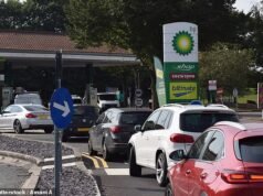 Furia en los surtidores porque los precios del combustible no bajan junto con la caída de los precios mayoristas de la gasolina y el diésel.