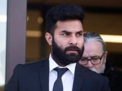 Un juez canadiense despierto detiene la deportación del camionero indio que mató a dieciséis jugadores de hockey en un accidente, temiendo por SU bienestar mental