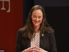 Woke, la alcaldesa de Seattle de 43 años cuyos padres todavía pagan sus facturas, bromea ante la perspectiva de un nuevo impuesto millonario que acabe con la muerte de los residentes más ricos de la ciudad.