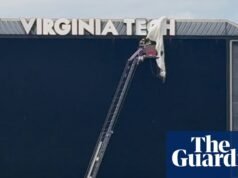 Paracaidista rescatado después de estrellarse contra el marcador antes del partido de primavera de Virginia Tech | fútbol universitario