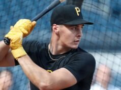 Fuentes: Piratas y Konnor Griffin en negociaciones contractuales