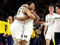 Michigan mantiene a raya a UConn para ganar su segundo título de baloncesto de la NCAA
