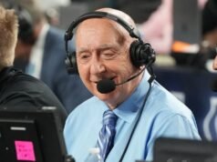 El miembro del Salón de la Fama Dick Vitale anuncia su diagnóstico de melanoma