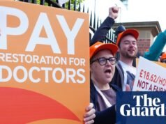 Huelga perjudica al NHS y divide a los médicos | doctores