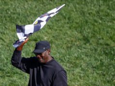 Mientras Michael Jordan observa, Tyler Reddick gana por quinta vez en 9 carreras de la Copa NASCAR