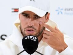 Carlos Alcaraz espera pruebas de muñeca mientras espera Roland Garros