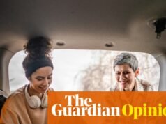 ¿Cómo hacer feliz a un estudiante? Déjalos en la universidad y sal en un instante | Zoé Williams