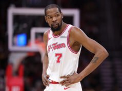 Kevin Durant fuera del cuarto juego Lakers-Rockets por hematoma en el hueso; Austin Reaves también excluido