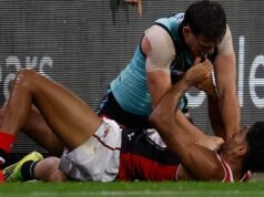 Zak Butters es el jugador de la AFL más multado; relojes de más de $51,000; drama legal