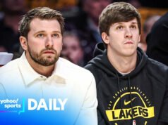 Austin Reaves (oblicuo) “optimista” sobre su regreso a los Lakers para el Juego 5 ante los Rockets