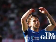 Adrian Segecic recuerda a los Socceroos lo que se pierden con un hat-trick en la liga | Fútbol