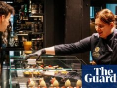 Cómo una madre convirtió la pasión de su hija que se estaba ahogando en un próspero negocio de repostería | Alemania