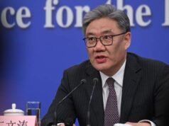 China pide negociaciones más rápidas con la UE sobre tarifas de vehículos eléctricos