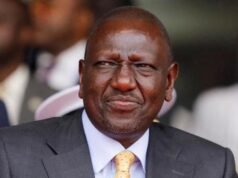 Líder de Kenia provoca indignación tras burlarse del inglés de los nigerianos