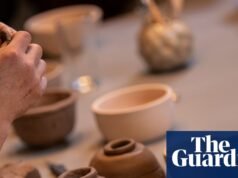 ¿Qué nos puede enseñar la arcilla de 160 millones de años sobre la IA y la ética? Dentro de la Cumbre de Tecnología y Cerámica de Es Devlin | Cerámico