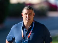 Mike Vrabel se niega a participar en actividades de los Patriots después del Draft de la NFL; Dianna Russini elimina su cuenta X